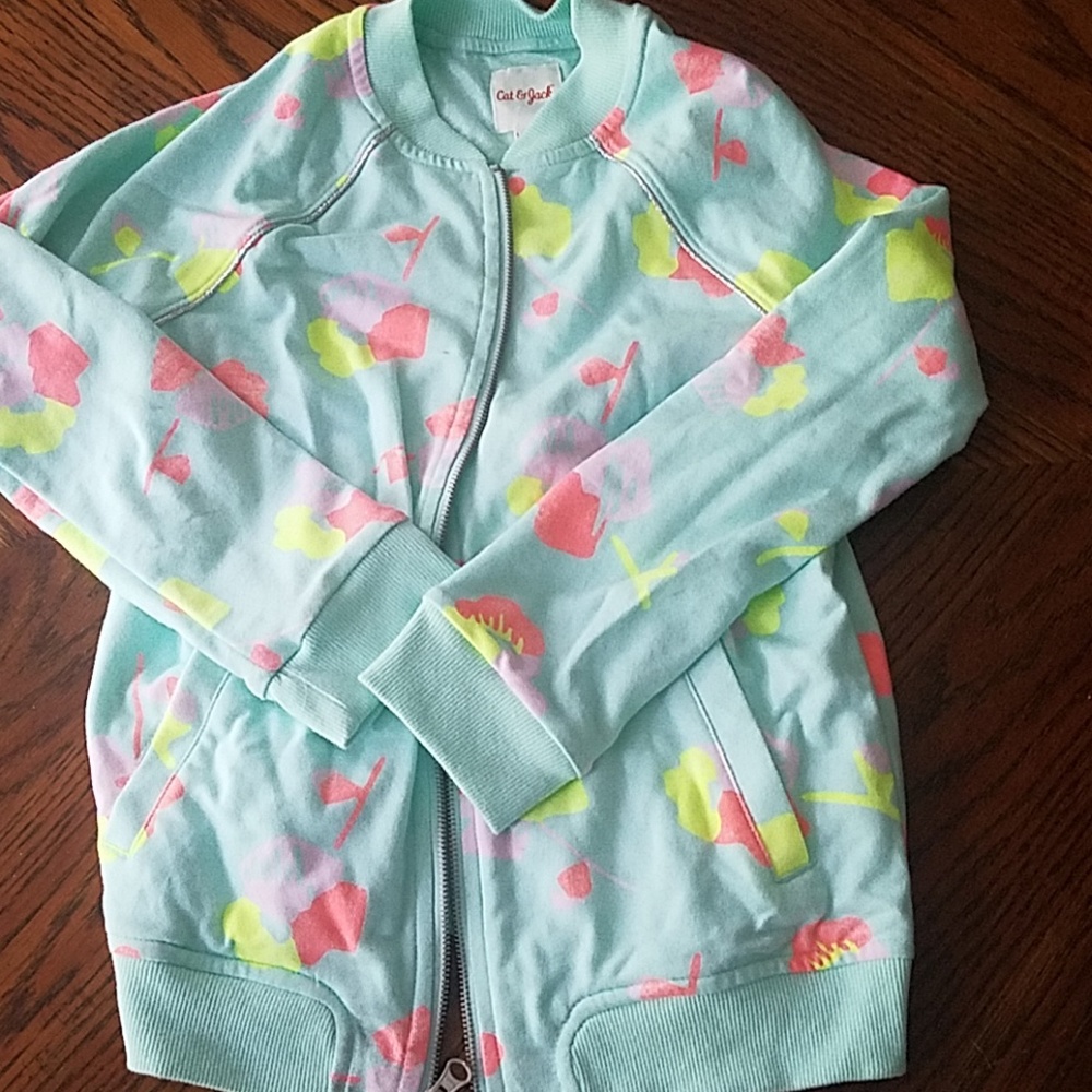 Zippered sweatshirt